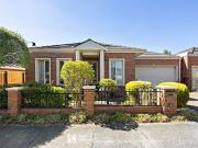 Entry from William Street and No Body Corp