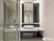 Elegant & Luxurious with Albert Park View