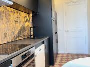 Elegant Marais Apt | XXL Shower | King size Bed