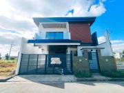 ELEGANT MODERN 2 STOREY HOUSE FOR SALE IN GREENWOODS