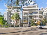 Elegant Modern Apartment in the Heart of Lindfield Village