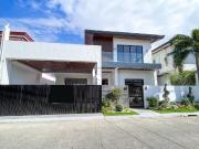 Elegant Modern Contemporary House and Lot For Sale in BF...