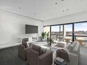 ELEGANT PENTHOUSE FEELS LIKE A DESIGNER HOUSE IN THE CBD