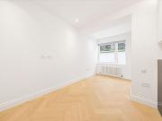 Elegant refurbished garden flat in the heart of Belsize Park