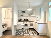 Elegant renovated studio quiet on courtyard in the heart...