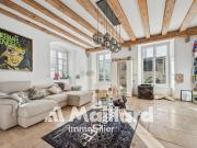 Elégant, spacieux et lumineux, au plein coeur du vieux...