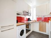 Elegant Stay for 4 people, Paris Amsterdam Apartments...