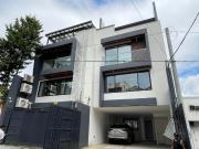 Elegant Townhouse with Master’s Walk In Closet & Balcony Gio