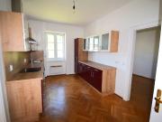 Elegante 3 Zimmer Wohnung im ersten Stock in Neunkirchen...