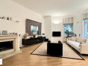 Elegante 3 Zimmer Wohnung mit sonniger Loggia in grüner...