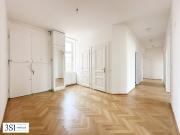 Elegante 4 Zimmer Altbauwohnung mit Weitblick in Top... Elegante 4 Zimmer Altbauwohnung mit Weitblick in Top...