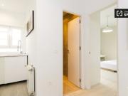 Elegante apartamento de 1 dormitorio con balcón en...