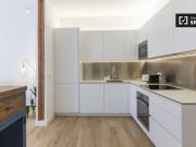 Elegante apartamento de 1 dormitorio en alquiler en Malasaña