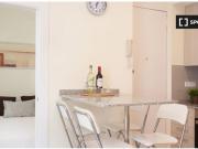Elegante apartamento de 2 dormitorios con balcón en...