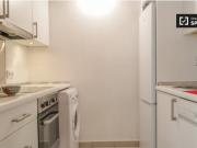 Elegante apartamento de 2 dormitorios con balcón en...