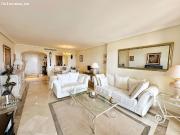 Elegante Apartamento de 3 Dormitorios en Venta en Las...