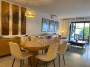 Elegante Apartamento en planta baja en Puerto Banus de...