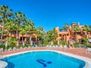 Elegante apartamento en planta baja situado en una de...