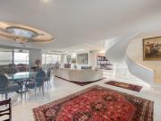 Elegante Apartamento T3+1 com Piscina e Segurança 24h em...