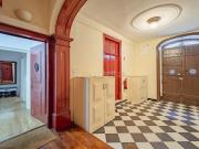 Elegante Apartamento T3 Renovado no Centro Histórico de...