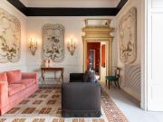 Elegante appartamento a Chiaia