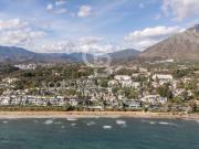 Elegante ático dúplex de cuatro dormitorios en Puente...