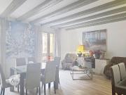 Elegante atico reformado en el Gòtico