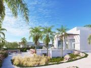 Elegante Casa con Orientación Suroeste en Las Colinas Golf