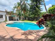 Elegante Casa de Fin de Semana en Avenida Palmira: Lujo,...