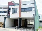 Elegante casa en venta en Fracc Finca de las Ánimas