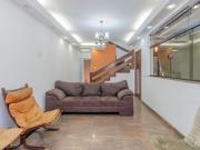 Versátil casa tipo para venda em Lapa com 4 quartos,...