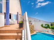 Elegante chalet con vistas al mar en Cala Llonga