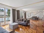 Elegante Dachgeschoss Maisonette mit Private Spa, Kamin...