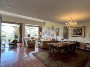 Elegante departamento dúplex con linda vista al parque,...