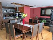 ELEGANTE DEPARTAMENTO, TRANQUILO, ACOGEDOR. ILUMINADO