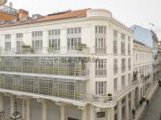 Elegante e luxuoso apartamento T2, junto à Av. da Liberdade