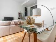 Elegante e moderno trilocale in zona Piola