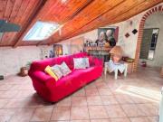 elegante e panoramica mansarda in via Paolo Vasta ad Aci...