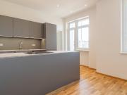 Elegante Familienwohnung mit Balkon & Loggia und Parkblick