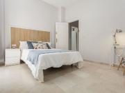 Elegante habitación con balcón en El Carmen