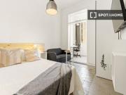 Elegante habitación en alquiler en un apartamento de 5...