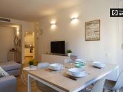 Elegante habitación en alquiler en un apartamento de 5...