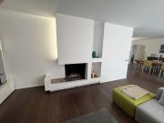 Elegante, helle 5,5 Zimmer Wohnung im 1. OG in sonniger...