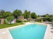 Elégante maison bourgeoise au cœur du village
