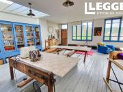 SOUS OFFRE: Élégante maison d'époque de 3 chambres...