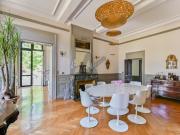 Maison familiale 500m2 rénovée sur 6000m2 de terrain Ecully