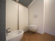 Elegante mansarda in affitto Milano Corso Italia