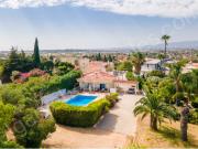 Elegante moradia com 4 quartos num terreno privado...