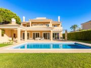 Elegante Moradia Independente no Prestigiado Resort Vila...