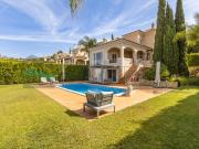 Elegante Moradia T4 com Piscina Privada e Jardim no The...